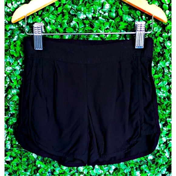 41. 2/$15 Gap Girls shorts - Picture 2 of 4